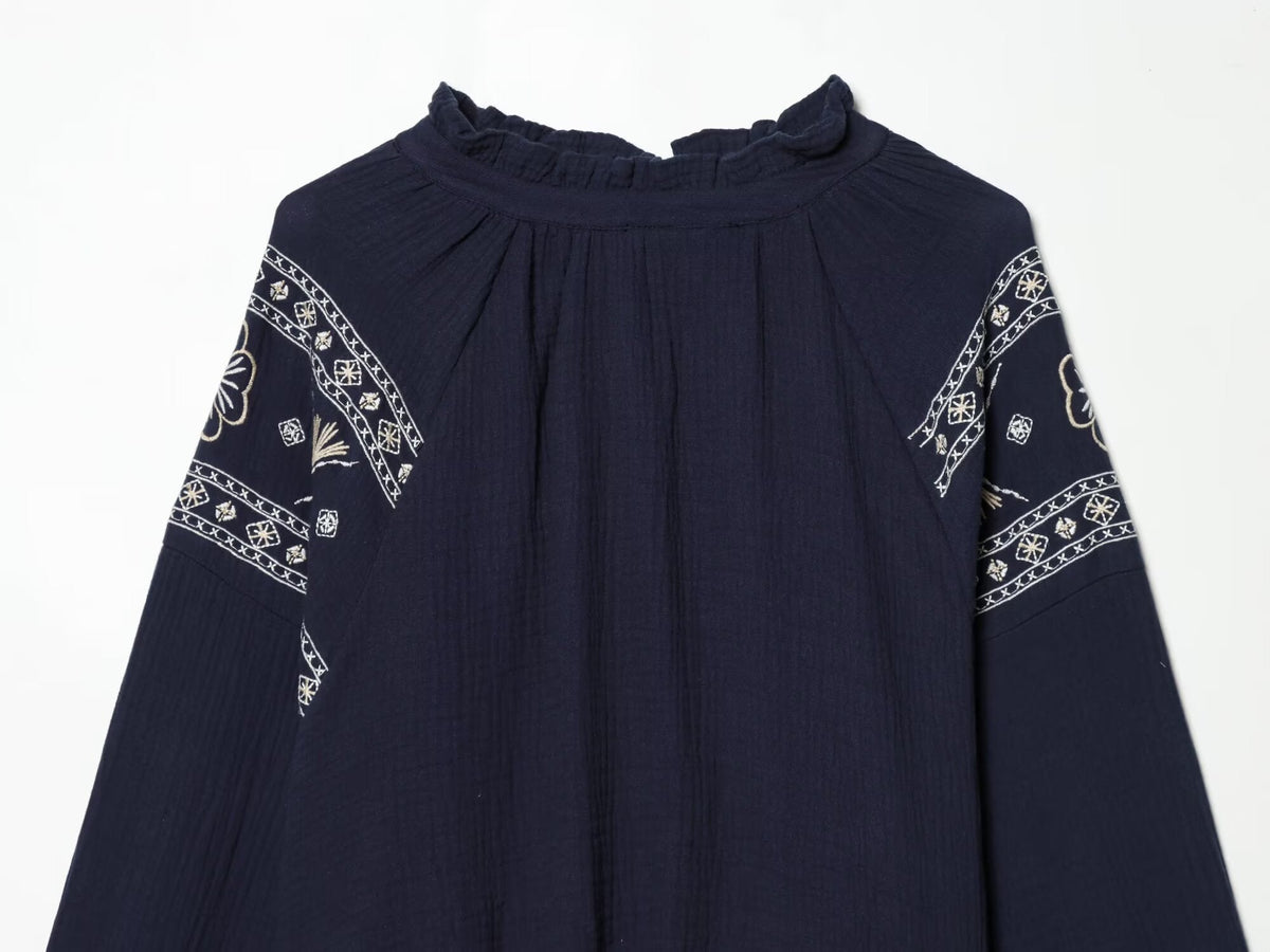 Women's embroidered decorative puffy shirt