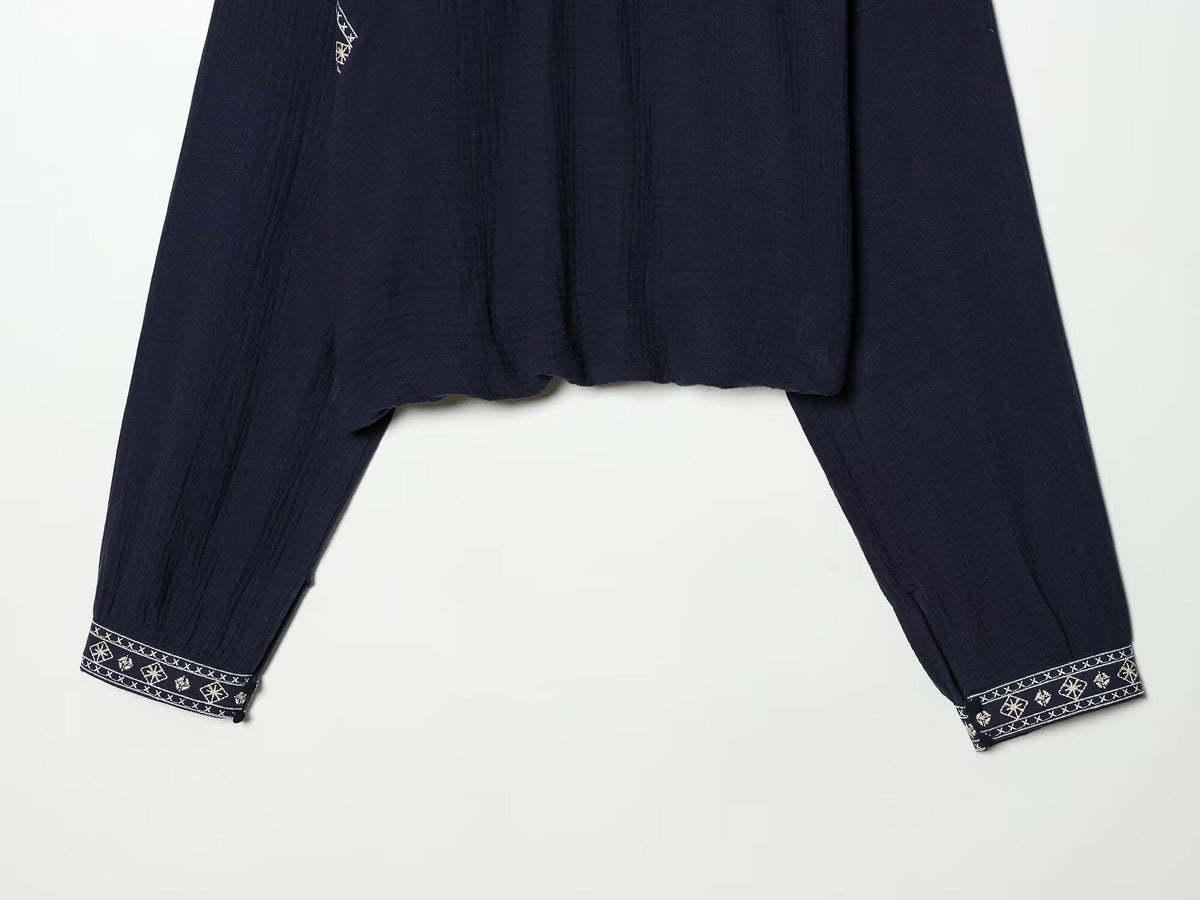 Women's embroidered decorative puffy shirt